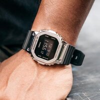 Наручные часы Casio G-Shock GM-5600U-1E - Превью изображения №5 — Интернет-магазин ПроЗаказ