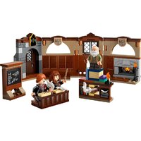 Конструктор LEGO Harry Potter Замок Хогвартс. Урок заклинаний 76442 - Превью изображения №4 — Интернет-магазин ПроЗаказ