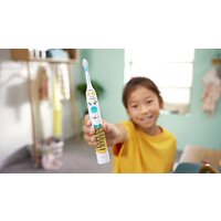 Электрическая зубная щетка Philips Sonicare For Kids HX3601/01 - Превью изображения №4 — Интернет-магазин ПроЗаказ