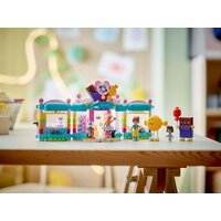 Конструктор LEGO Friends 42649 Кондитерская в Хартлейк-Сити - Превью изображения №9 — Интернет-магазин ПроЗаказ