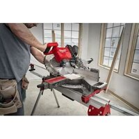 Торцовочная пила Milwaukee M18 FMS305-121-II 4933499181 (с 1-им АКБ) - Превью изображения №7 — Интернет-магазин ПроЗаказ