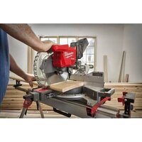 Торцовочная пила Milwaukee M18 FMS305-121-II 4933499181 (с 1-им АКБ) - Превью изображения №8 — Интернет-магазин ПроЗаказ