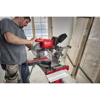 Торцовочная пила Milwaukee M18 FMS305-121-II 4933499181 (с 1-им АКБ) - Превью изображения №5 — Интернет-магазин ПроЗаказ