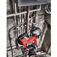 Ленточная пила Milwaukee Fuel M12 FBS64-402C 4933478441 (с 2-мя АКБ, кейс) - Превью изображения №4 — Интернет-магазин ПроЗаказ