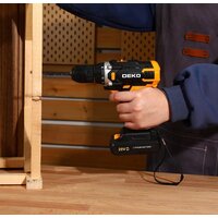 Дрель-шуруповерт Deko DKCD20V 080-1009 (с 2-мя АКБ, кейс, оснастка) - Превью изображения №4 — Интернет-магазин ПроЗаказ
