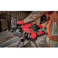 Ленточная пила Milwaukee Fuel M18 FBS85-202C 4933471497 (с 2-мя АКБ, кейс) - Превью изображения №2 — Интернет-магазин ПроЗаказ
