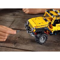 Конструктор LEGO Technic 42122 Jeep Wrangler - Превью изображения №12 — Интернет-магазин ПроЗаказ