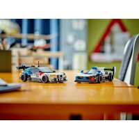 Конструктор LEGO Speed Champions 76922 Гоночные автомобили BMW M4 GT3 и BMW M Hybrid V8 - Превью изображения №12 — Интернет-магазин ПроЗаказ