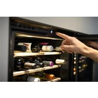 Винный шкаф Franke Mythos FMY 24 WCR N BK 131.0717.412 - Превью изображения №3 — Интернет-магазин ПроЗаказ