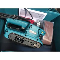 Ленточная шлифмашина Makita 9910K - Превью изображения №2 — Интернет-магазин ПроЗаказ