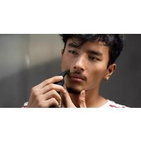 Триммер для бороды и усов Philips OneBlade Pro QP6530/15 - Превью изображения №7 — Интернет-магазин ПроЗаказ