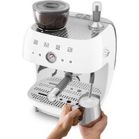 Рожковая кофеварка Smeg EGF03WHEU - Превью изображения №5 — Интернет-магазин ПроЗаказ