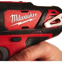 Ударная дрель-шуруповерт Milwaukee M12 BPD-202C 4933441940 (с 2-мя АКБ, кейс) - Превью изображения №2 — Интернет-магазин ПроЗаказ
