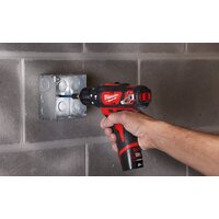 Ударная дрель-шуруповерт Milwaukee M12 BPD-202C 4933441940 (с 2-мя АКБ, кейс) - Превью изображения №11 — Интернет-магазин ПроЗаказ