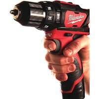 Ударная дрель-шуруповерт Milwaukee M12 BPD-202C 4933441940 (с 2-мя АКБ, кейс) - Превью изображения №7 — Интернет-магазин ПроЗаказ