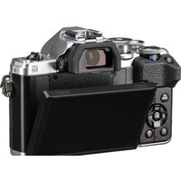 Беззеркальный фотоаппарат Olympus OM-D E-M10 Mark IV Kit 14-42mm (серебристый) - Превью изображения №8 — Интернет-магазин ПроЗаказ