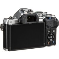 Беззеркальный фотоаппарат Olympus OM-D E-M10 Mark IV Kit 14-42mm (серебристый) - Превью изображения №6 — Интернет-магазин ПроЗаказ
