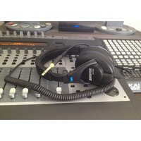 Наушники Shure SRH440 - Превью изображения №41 — Интернет-магазин ПроЗаказ