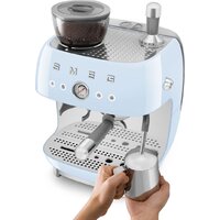 Рожковая кофеварка Smeg EGF03PBEU - Превью изображения №5 — Интернет-магазин ПроЗаказ