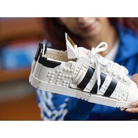 Конструктор LEGO 10282 Кроссовки adidas Originals Superstar - Превью изображения №26 — Интернет-магазин ПроЗаказ