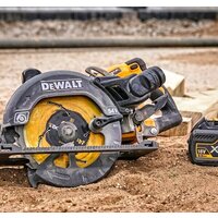 Дисковая (циркулярная) пила DeWalt DCS577N (без АКБ) - Превью изображения №4 — Интернет-магазин ПроЗаказ