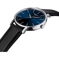 Наручные часы Tissot T143.410.16.041.00 - Превью изображения №6 — Интернет-магазин ПроЗаказ