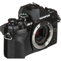 Беззеркальный фотоаппарат Olympus OM-D E-M10 Mark IV Kit 14-42mm (черный) - Превью изображения №4 — Интернет-магазин ПроЗаказ