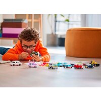 Набор деталей LEGO Classic 11036 Создавай автомобили - Превью изображения №12 — Интернет-магазин ПроЗаказ