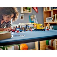 Конструктор LEGO City 60440 Желтый грузовик для доставки - Превью изображения №8 — Интернет-магазин ПроЗаказ