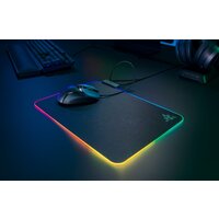 Коврик для мыши Razer Firefly V2 - Превью изображения №4 — Интернет-магазин ПроЗаказ