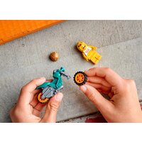 Конструктор LEGO City 60310 Трюковый мотоцикл с цыпленком - Превью изображения №3 — Интернет-магазин ПроЗаказ