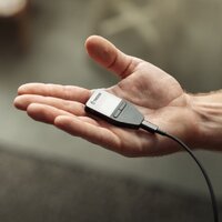 Аппаратный криптокошелек Trezor Safe 3 (черный) - Превью изображения №4 — Интернет-магазин ПроЗаказ
