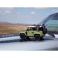 Конструктор LEGO Technic 42110 Land Rover Defender - Превью изображения №16 — Интернет-магазин ПроЗаказ